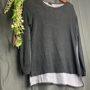 🌎Babeau Black Beautiful silk like top with Angel Wings On Back